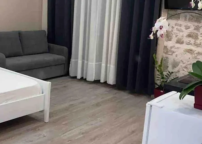 Apartment Center