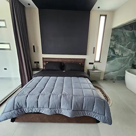 Apartman With Pool